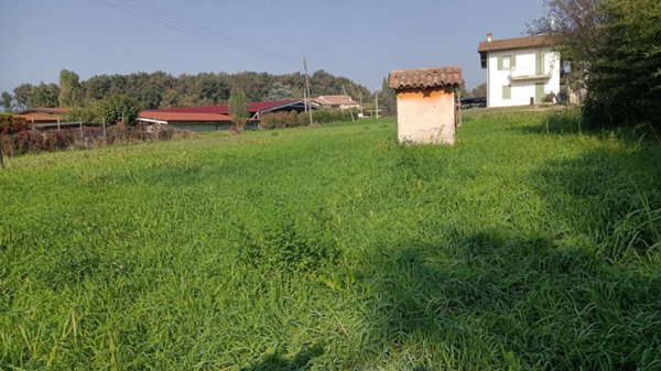 negozio in vendita a Polpenazze del Garda in zona Bottenago