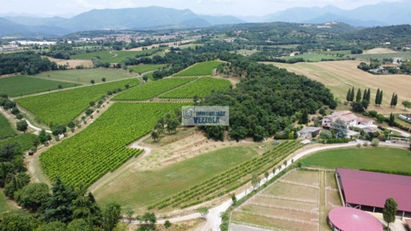 casa indipendente in vendita a Polpenazze del Garda