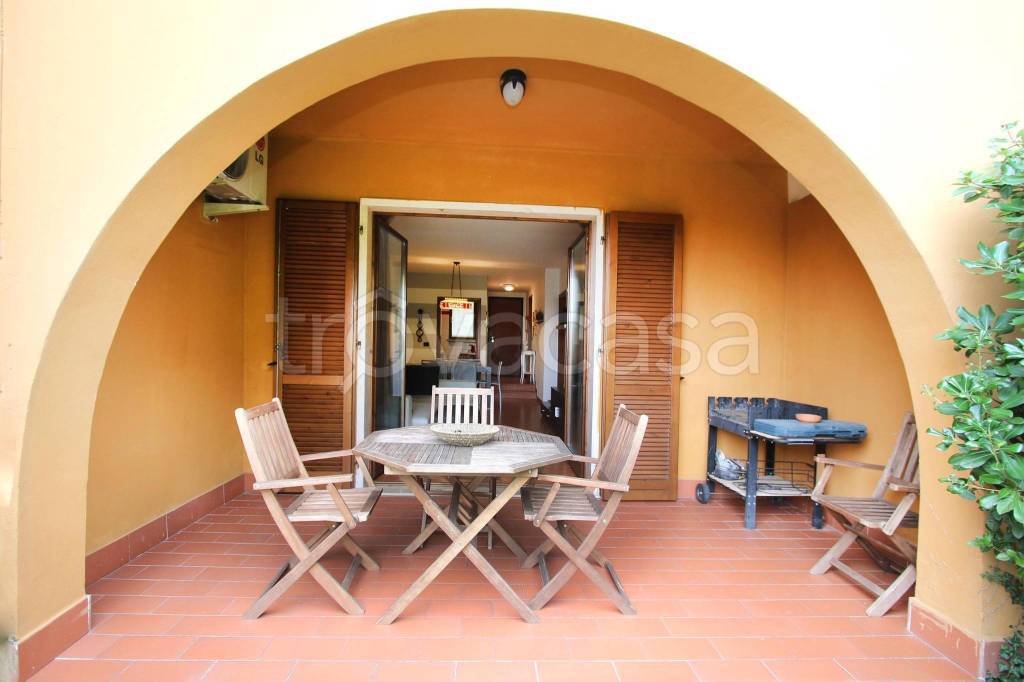casa indipendente in vendita a Polpenazze del Garda