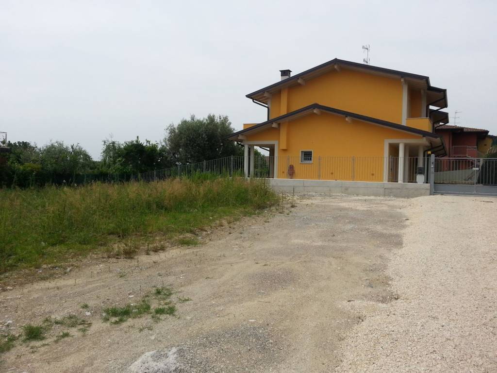 casa indipendente in vendita a Polpenazze del Garda