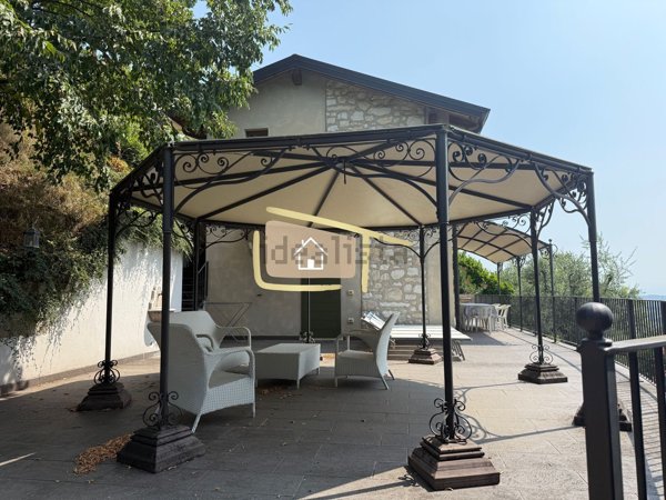 casa indipendente in vendita a Polpenazze del Garda