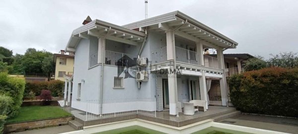 casa indipendente in vendita a Polpenazze del Garda