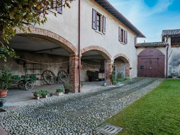 casa indipendente in vendita a Polpenazze del Garda