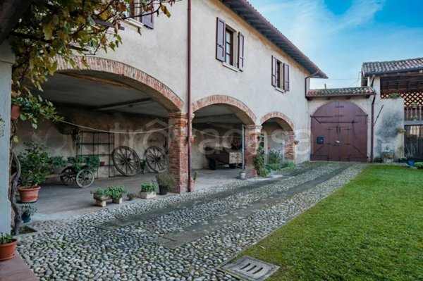 casa indipendente in vendita a Polpenazze del Garda