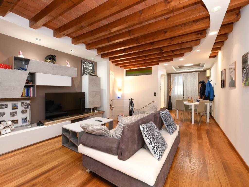 appartamento in vendita a Polpenazze del Garda