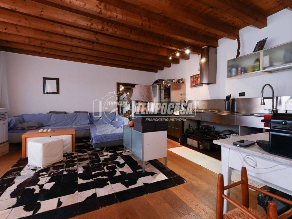 appartamento in vendita a Polpenazze del Garda