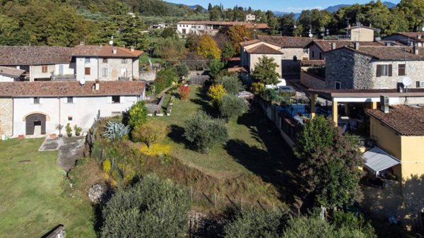 casa indipendente in vendita a Polpenazze del Garda in zona Castelletto