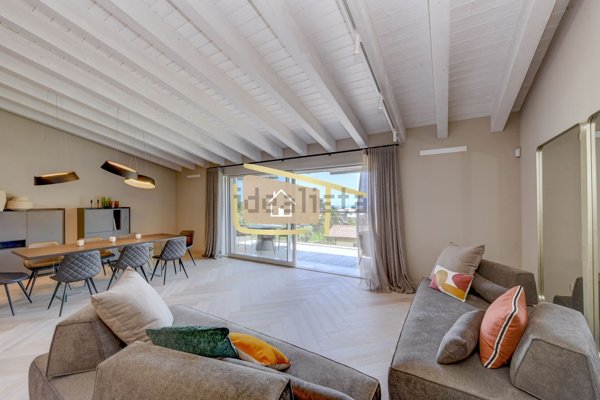 casa indipendente in vendita a Polpenazze del Garda