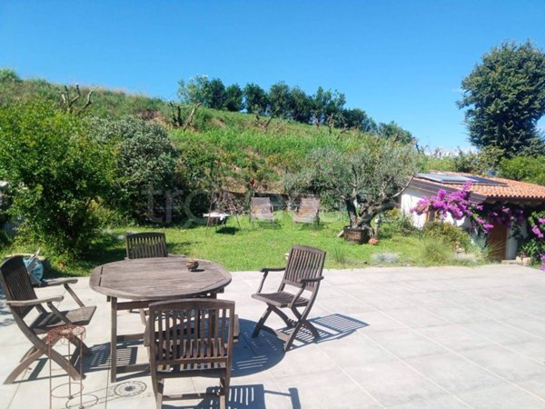 casa indipendente in vendita a Polpenazze del Garda in zona Picedo