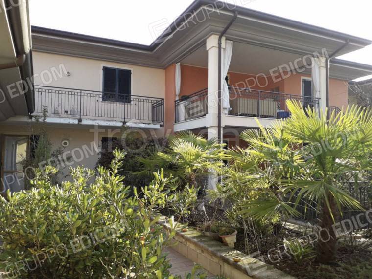 casa indipendente in vendita a Polpenazze del Garda