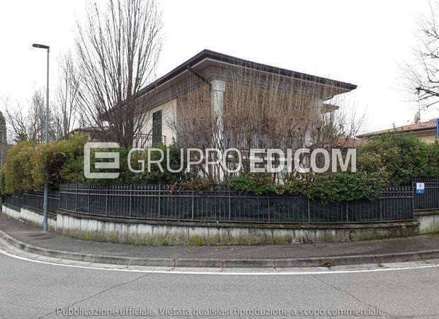 casa indipendente in vendita a Polpenazze del Garda