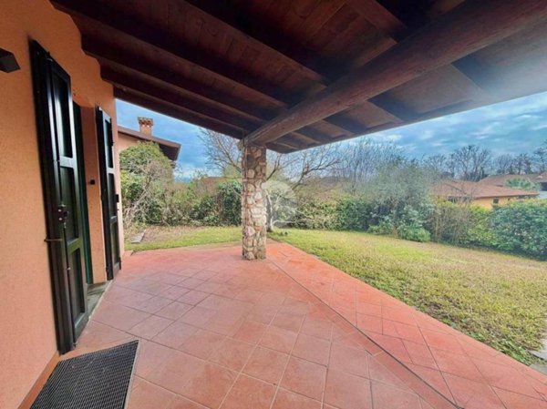 casa indipendente in vendita a Polpenazze del Garda