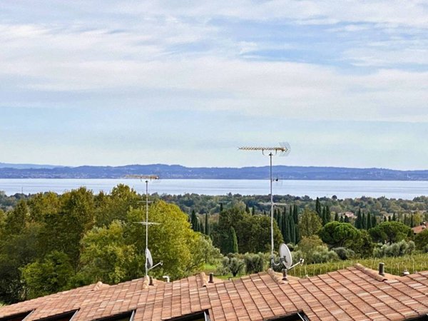 casa indipendente in vendita a Polpenazze del Garda