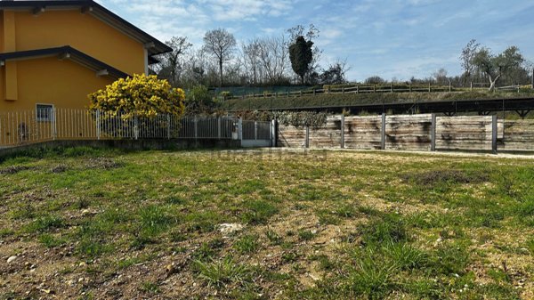 casa indipendente in vendita a Polpenazze del Garda