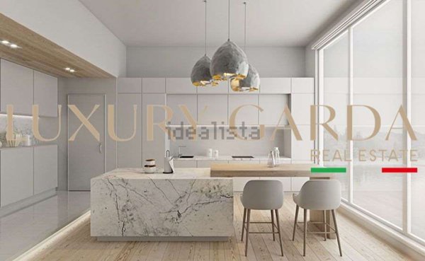 casa indipendente in vendita a Polpenazze del Garda