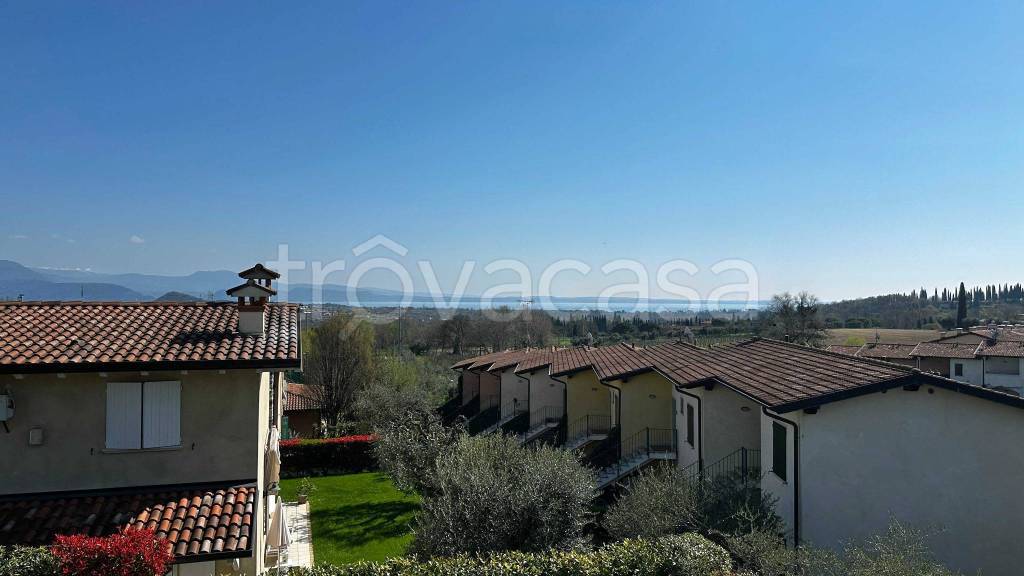 casa indipendente in vendita a Polpenazze del Garda