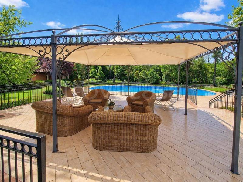 casa indipendente in vendita a Polpenazze del Garda in zona Fontanelle