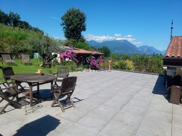 casa indipendente in vendita a Polpenazze del Garda in zona Picedo
