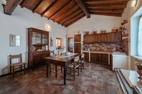 casale in vendita a Polpenazze del Garda in zona Fontanelle