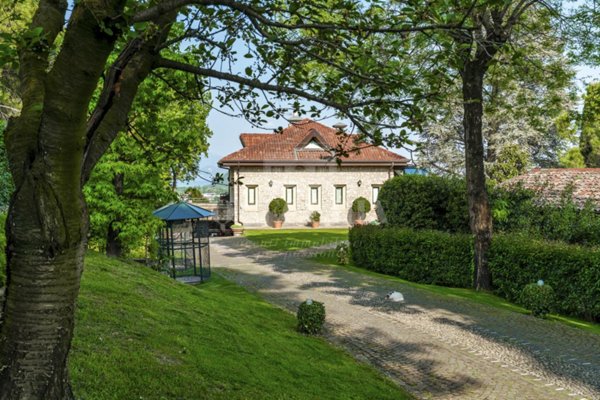 villa in vendita a Polpenazze del Garda in zona Picedo