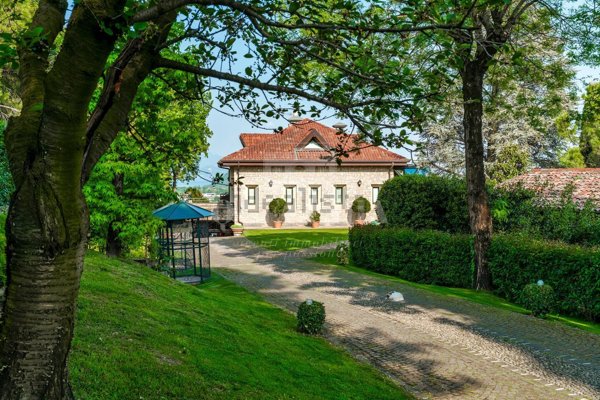 villa in vendita a Polpenazze del Garda in zona Picedo