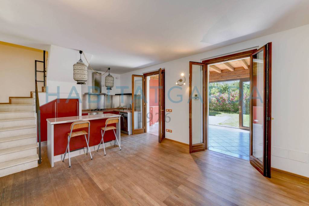 casa indipendente in vendita a Polpenazze del Garda in zona Picedo