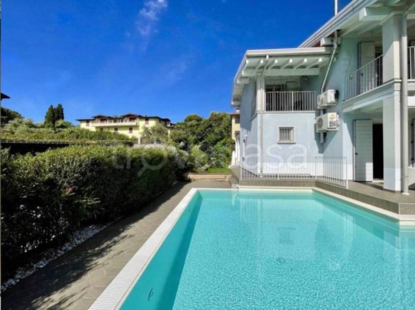casa indipendente in vendita a Polpenazze del Garda in zona Fontanelle