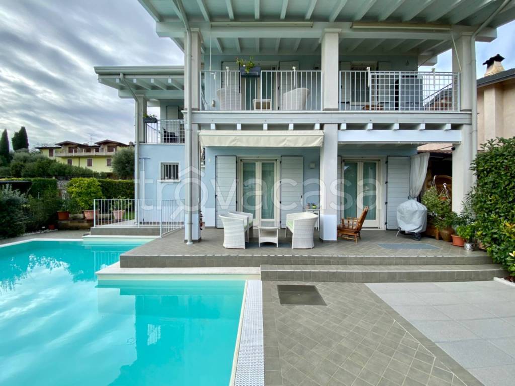 casa indipendente in vendita a Polpenazze del Garda in zona Fontanelle