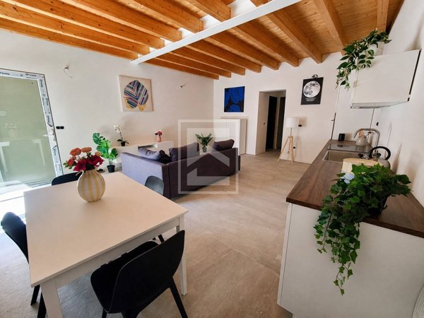 appartamento in vendita a Polpenazze del Garda in zona Picedo