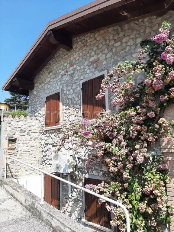 appartamento in vendita a Polpenazze del Garda in zona Picedo