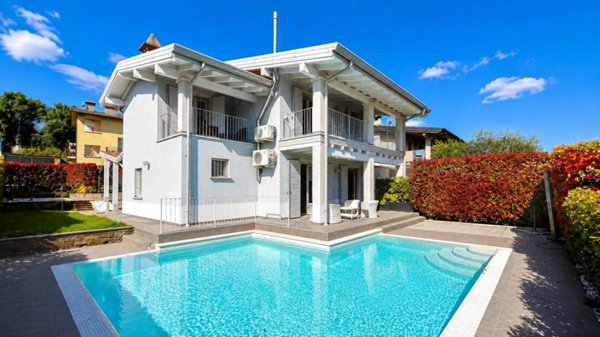 casa indipendente in vendita a Polpenazze del Garda in zona Fontanelle