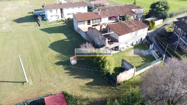 casa indipendente in vendita a Polpenazze del Garda in zona Castelletto