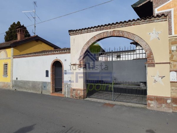 casa indipendente in vendita a Pompiano