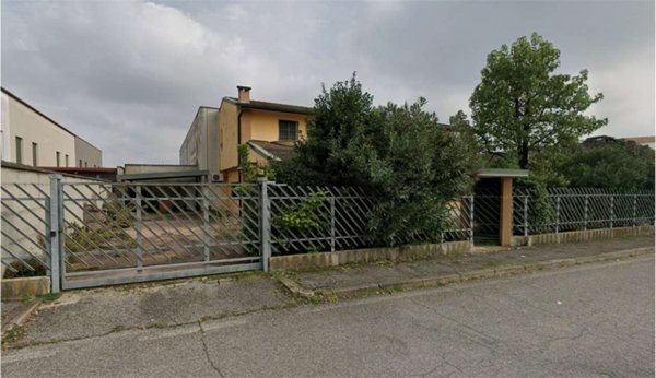 casa indipendente in vendita a Pompiano