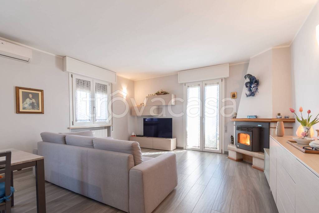 casa indipendente in vendita a Pompiano