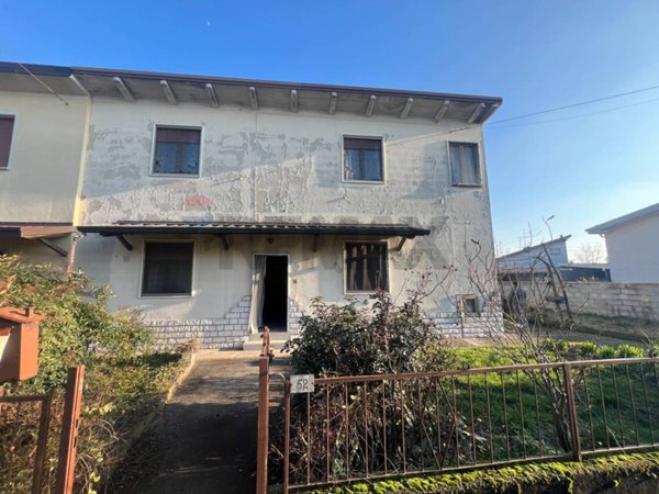 casa indipendente in vendita a Pompiano