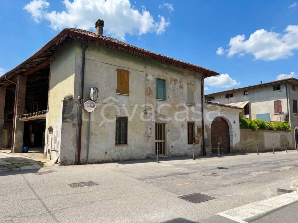 casa indipendente in vendita a Pompiano