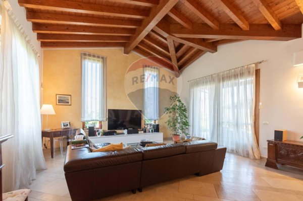 casa indipendente in vendita a Poncarale