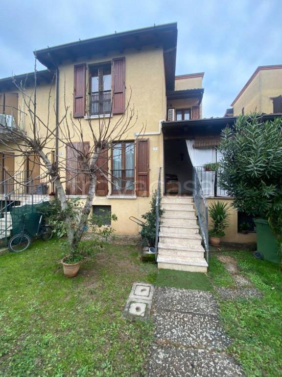 casa indipendente in vendita a Poncarale