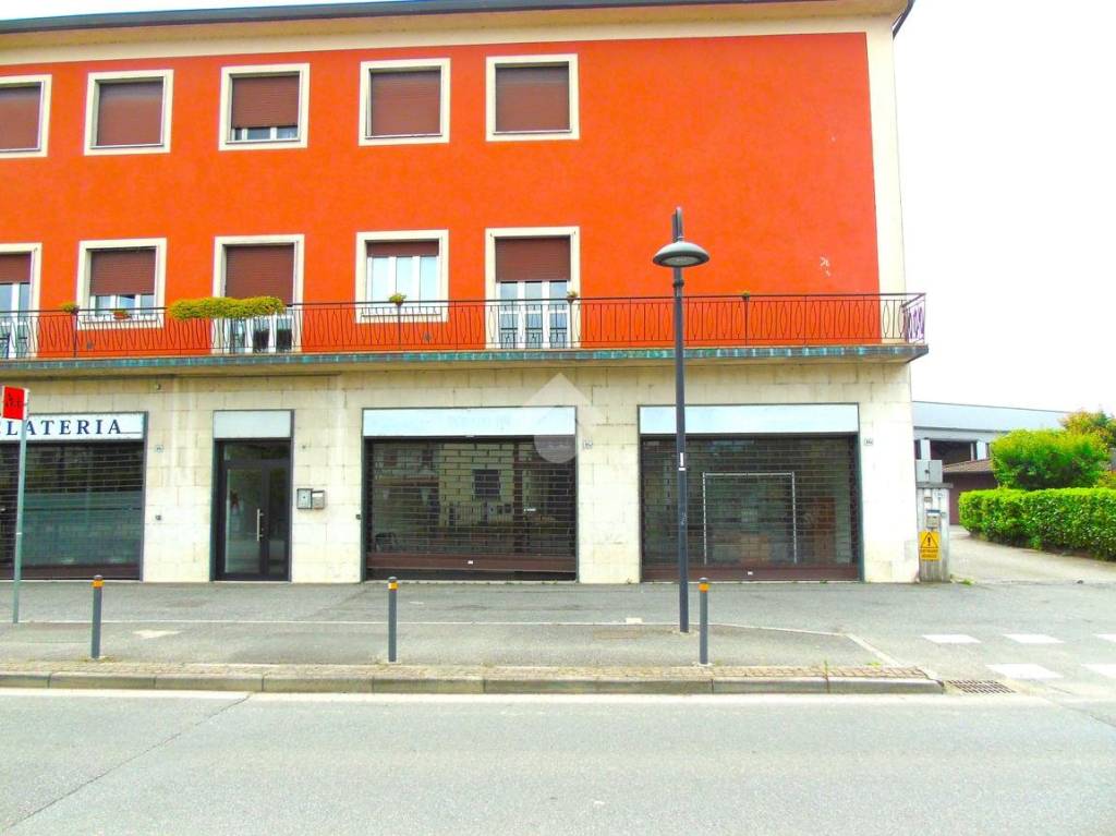 negozio in vendita a Poncarale