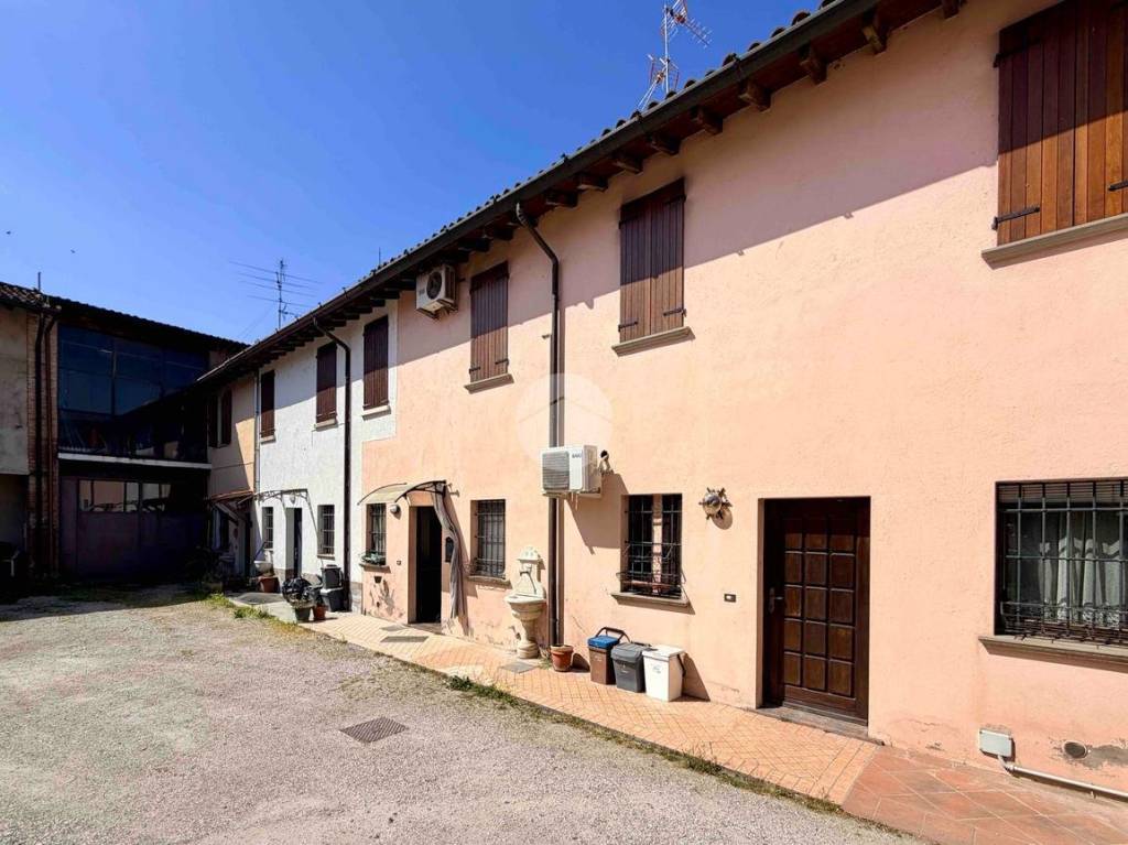 casa indipendente in vendita a Poncarale
