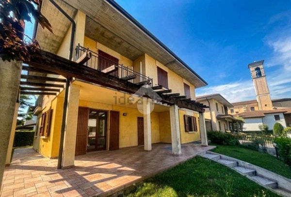 casa indipendente in vendita a Poncarale in zona Borgo Poncarale