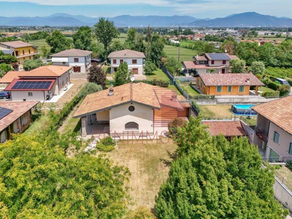 casa indipendente in vendita a Poncarale in zona Borgo Poncarale