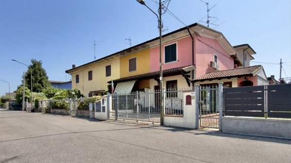 appartamento in vendita a Poncarale in zona Borgo Poncarale