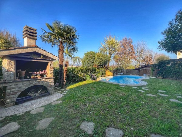 casa indipendente in vendita a Poncarale in zona Borgo Poncarale