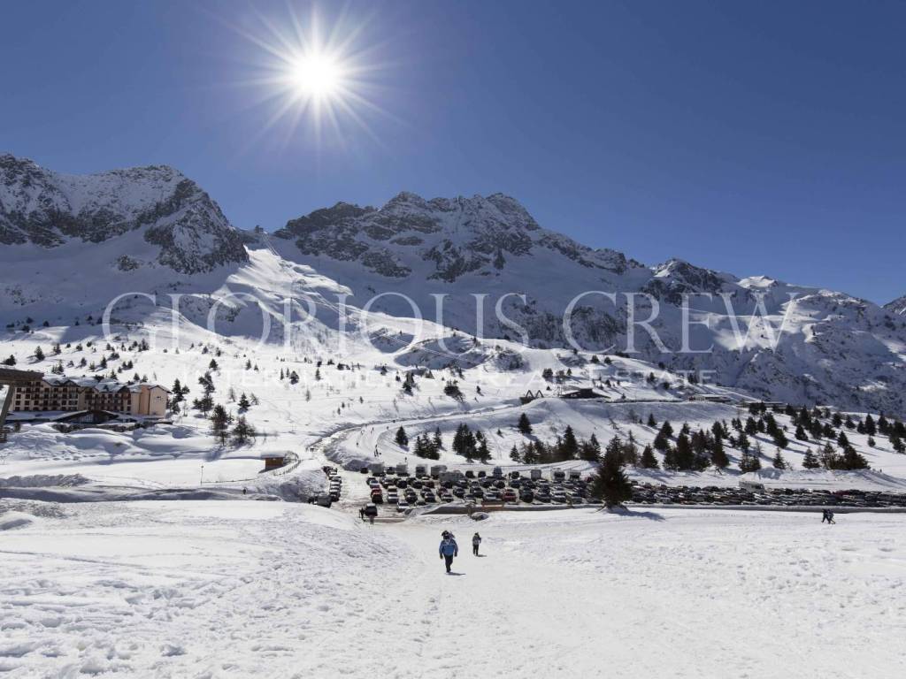 intera palazzina in vendita a Ponte di Legno