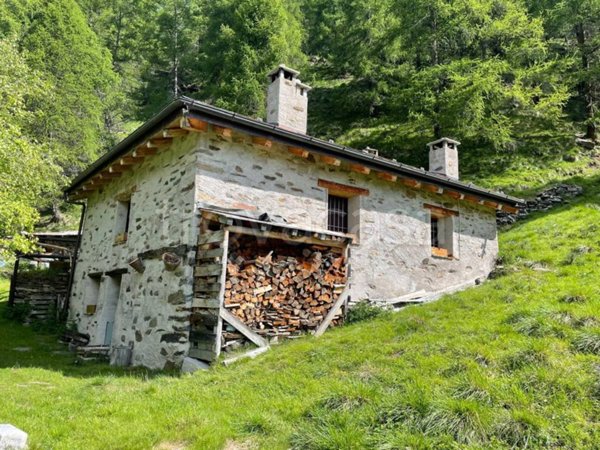 casa indipendente in vendita a Ponte di Legno in zona Precasaglio