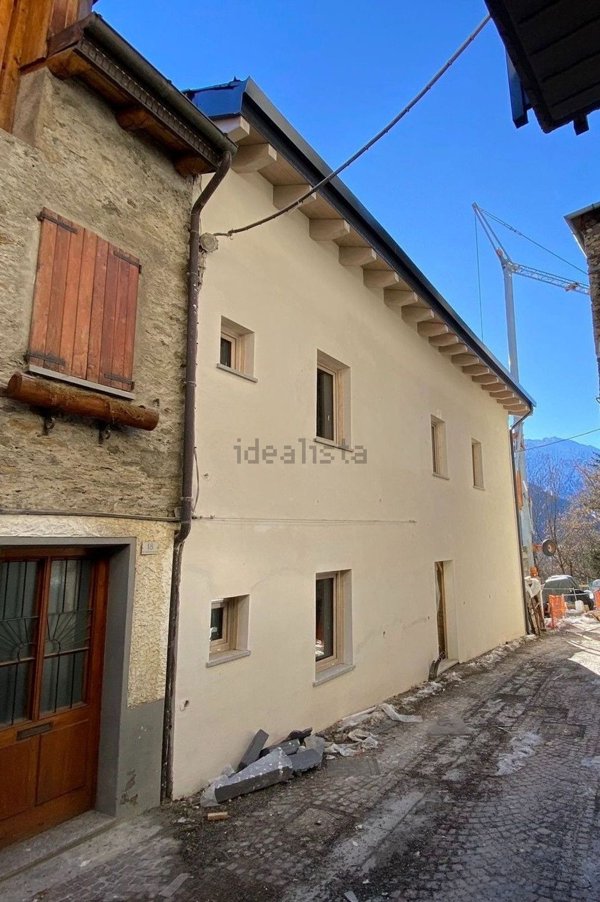 appartamento in vendita a Ponte di Legno in zona Precasaglio