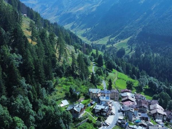 casa indipendente in vendita a Ponte di Legno in zona Pezzo