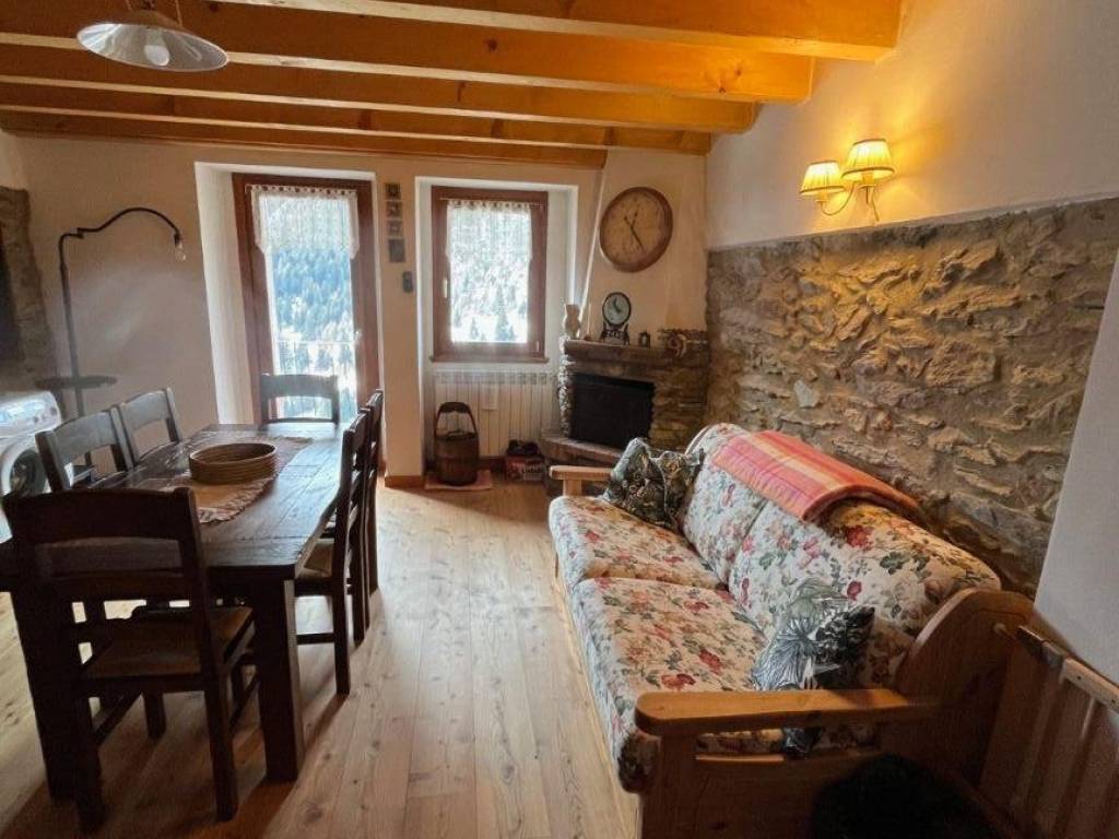 appartamento in vendita a Ponte di Legno in zona Pezzo